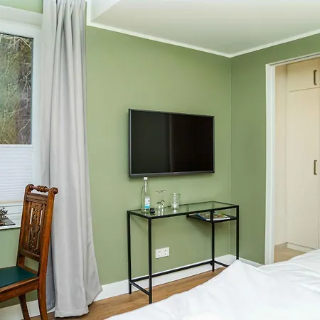 Gaestehaus Alte Buecherei * Mittelangeln